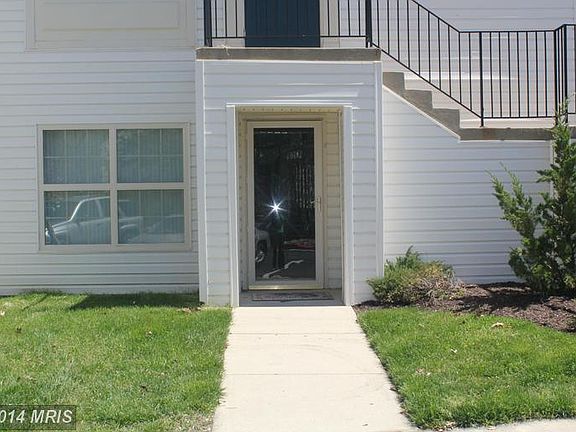 2nd image of 50B Sandstone Ct #B
