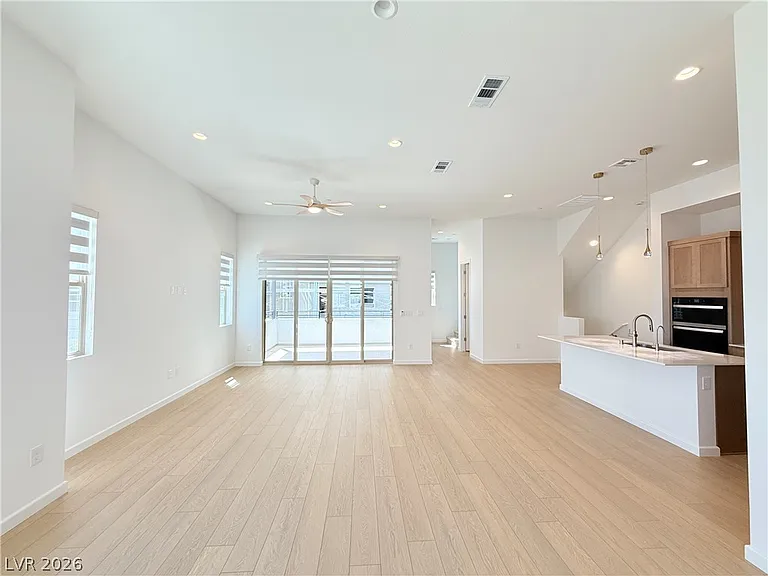 659 Fortis Creek St — Photo 14