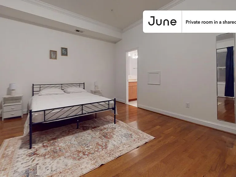 1337 Girard St NW #A — Photo 4