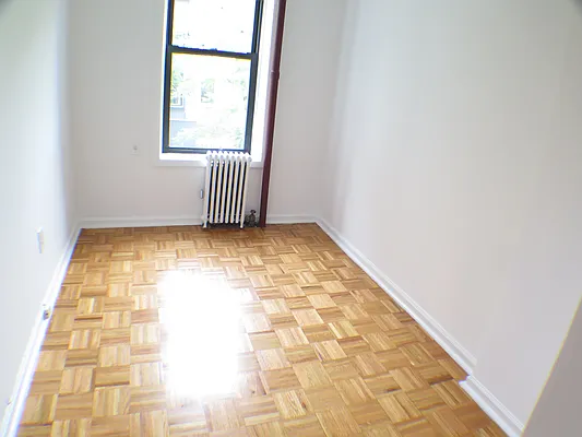 Rented by Glasser Realty LLC | media 9