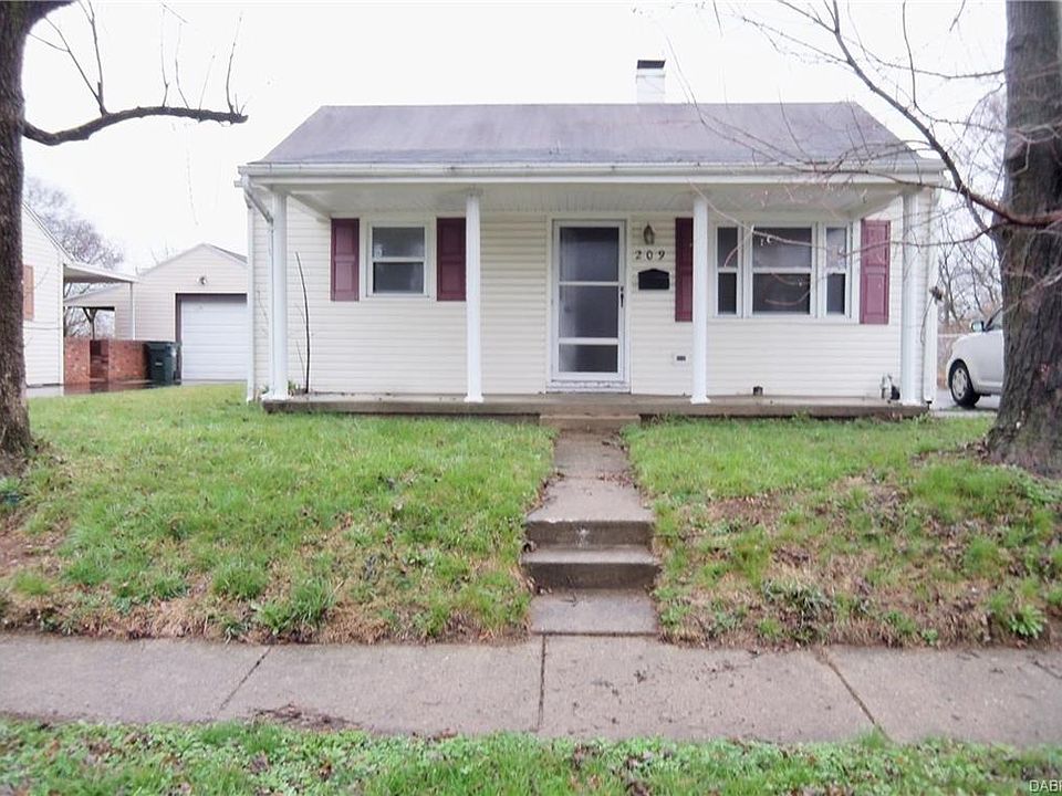 1st image of 209 W Circle Dr