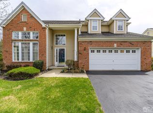 15 Burholme Dr, Hamilton, NJ 08691
