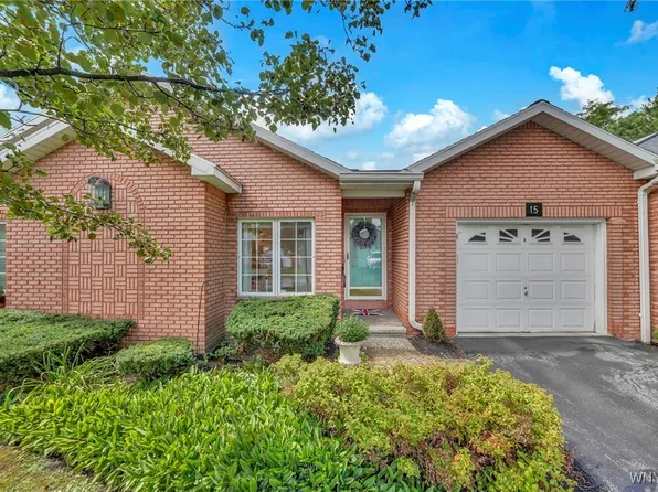 15 Woodpointe Run, Williamsville, NY 14221