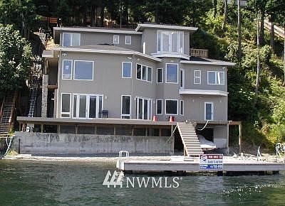 1st image of 2048 W Lk Sammamish Parkway NE