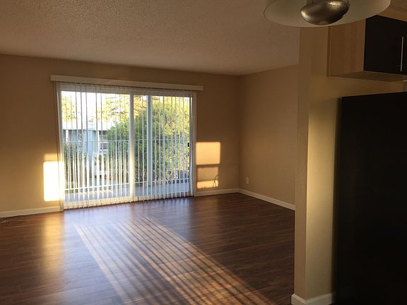 5th image of 340 Liberty St #16
