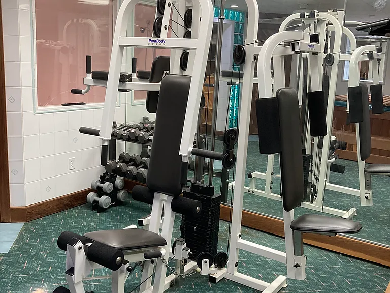 Commercial all-in-one gym