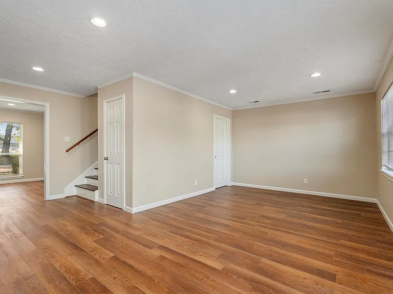 20361 Fieldtree Dr — Photo 13