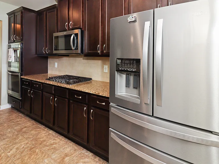 4010 Lake Manor Way — Photo 17