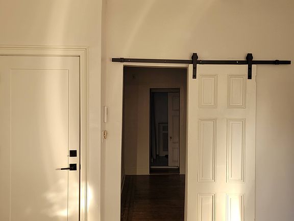 3rd image of 2449 Fairmount Ave #1
