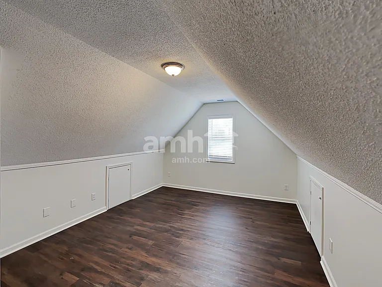 378 Moreland Cir — Photo 15