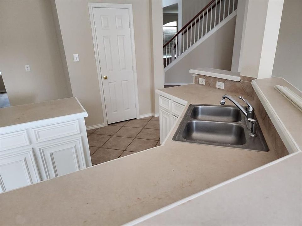 1st image of 5018 Lark Creek Ct