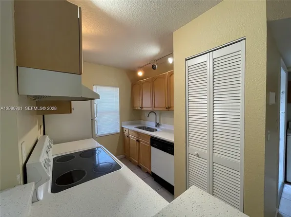 11626 NW 26th Ct #4, Pompano Beach, FL 33065