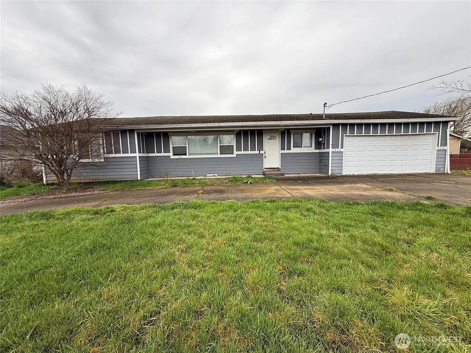 2420 38th Avenue photo 1