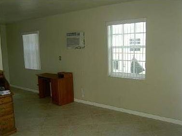 2nd image of 4409 SW 26th St