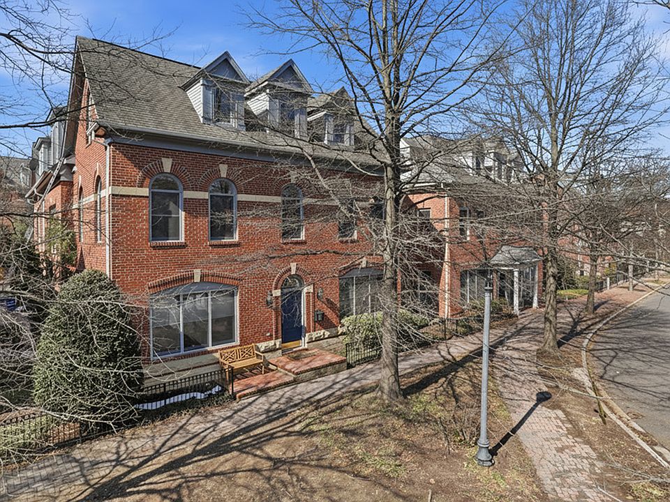 1st image of 1142 N Jackson St