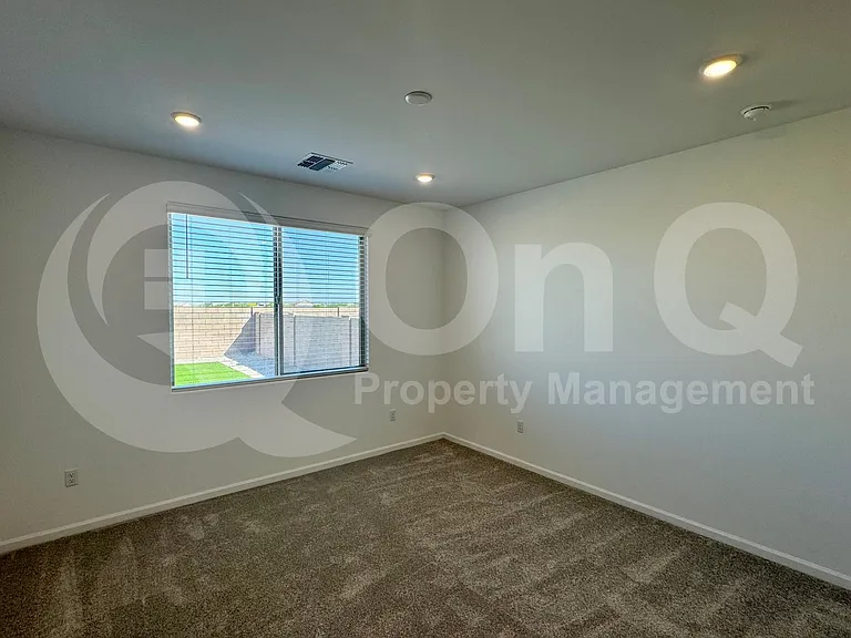7448 S Camino Cardal — Photo 12