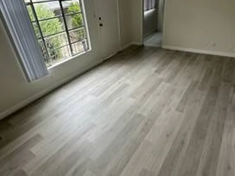 f7124 — Photo 21