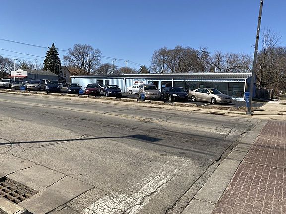 3rd image of 918 Broadway