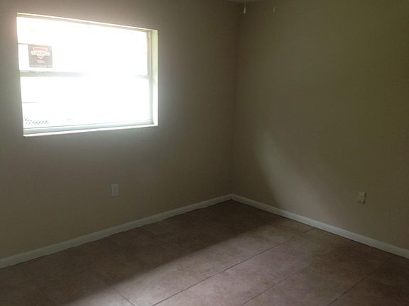 5th image of 1023 McNamee St APT A
