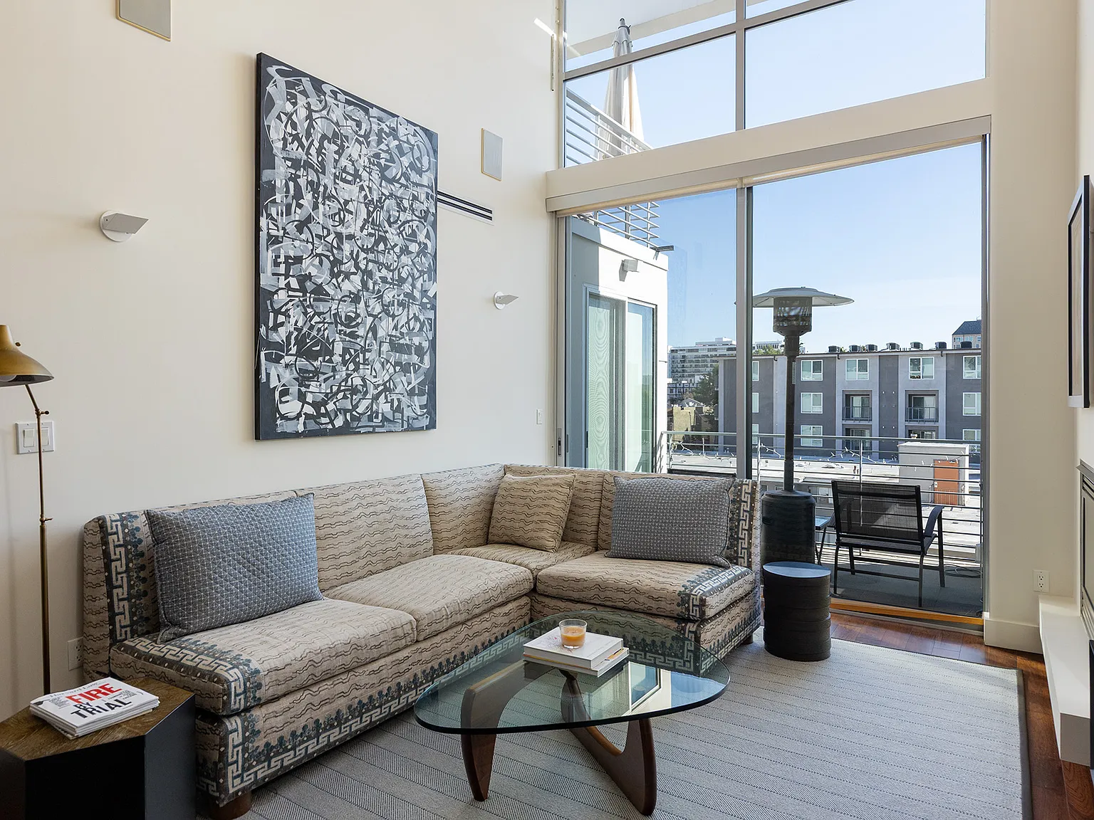 2 bed, 3.5 bath, 1720 sqft, $4,750 — Photo 2