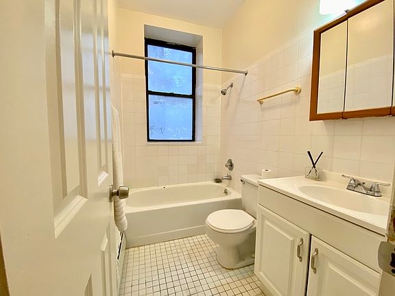 5th image of 441 W 151st St APT 3D