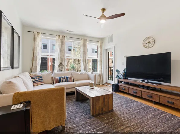20 Avenue At Port Imperial APT 106, West New York, NJ 07093