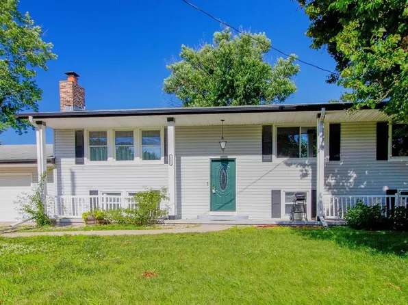 1002 2nd St, Yutan, NE 68073