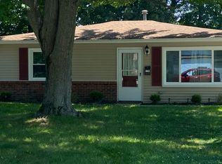 8238 Rushton Dr, Mentor, OH 44060