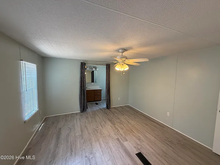 5556 Anchor Village Ln SE — Photo 7