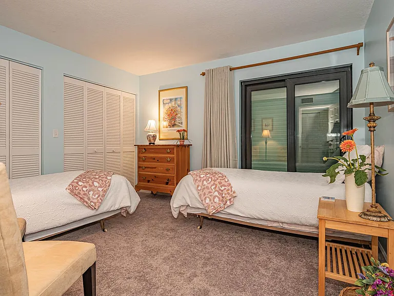 1700 Ocean Dr #201 — Photo 20