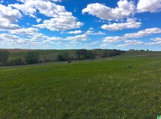 35 Blackhawk Dr, Hinton, IA 51024