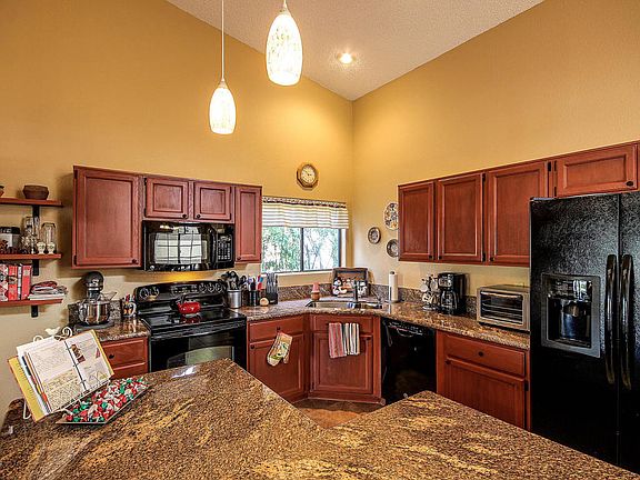 3rd image of 2530 W Camino Ebano