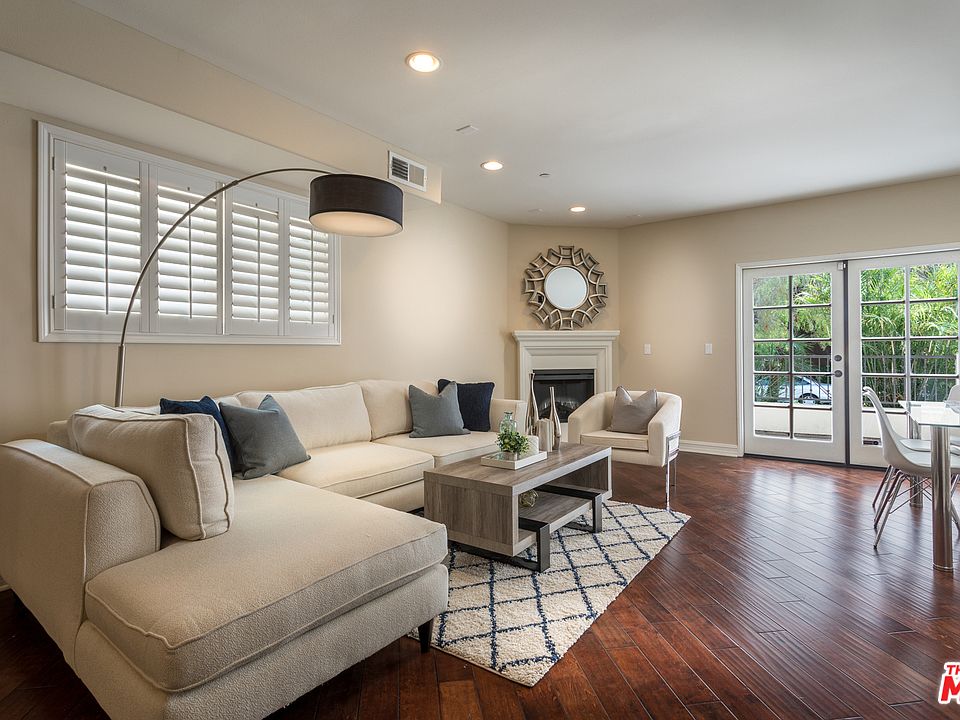 1st image of 4237 N Longridge Ave #106