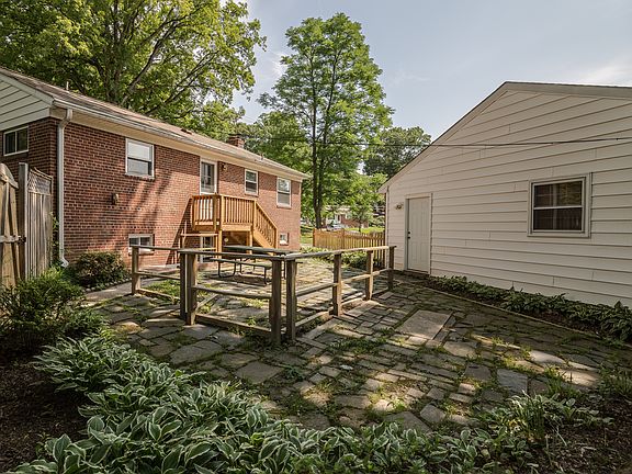 5th image of 7323 Marc Dr