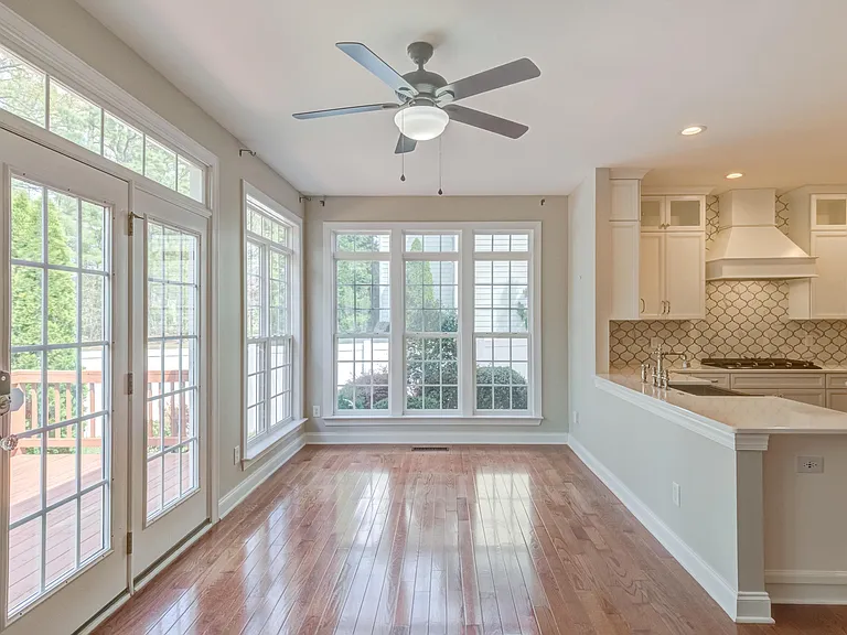 2041 Jadewood Dr — Photo 23