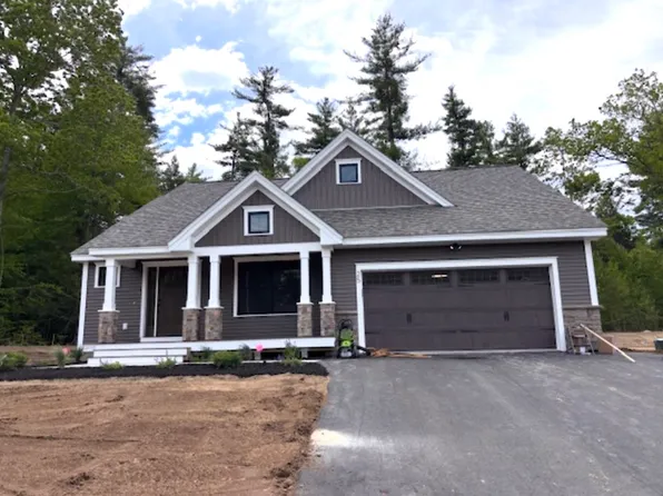 25 Edgewater Way, Brentwood, NH 03833