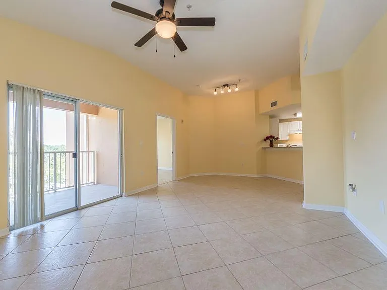 5080 Fairways Cir #G301 — Photo 5