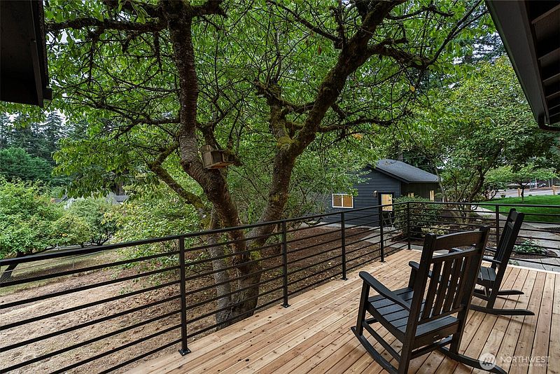 5th image of 16268 Norum Road NE