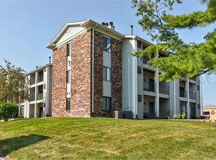 4805 86th St APT 18, Urbandale, IA 50322