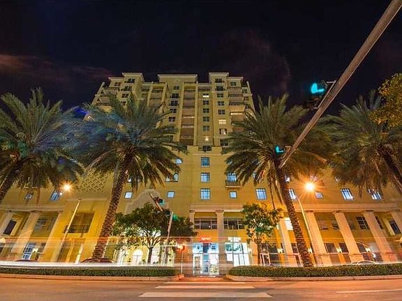3rd image of 1607 Ponce De Leon Blvd APT 12D