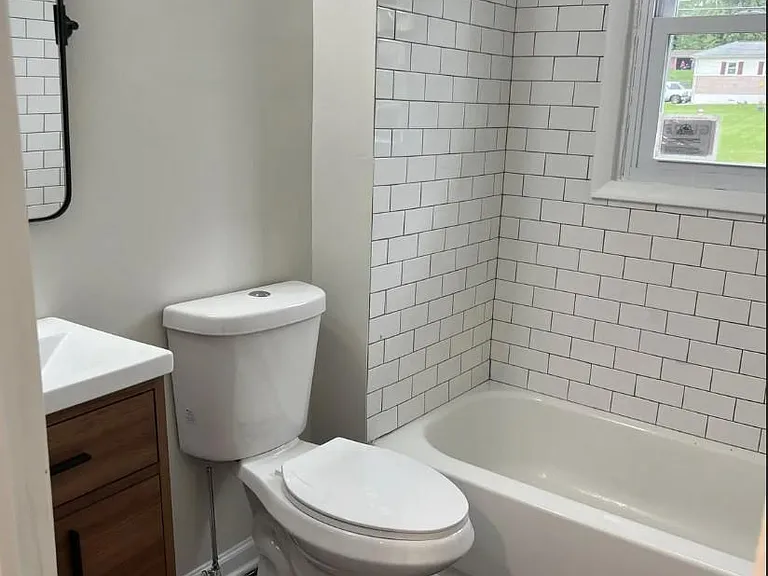 1714 Granite Ct — Photo 3