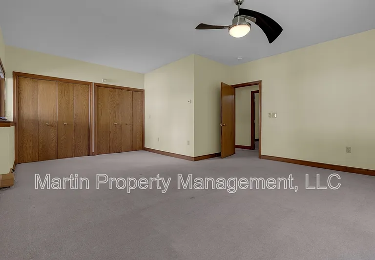 52 Rayburn Rd — Photo 17