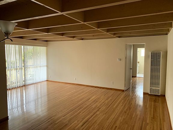 5th image of 10515 Valparaiso St #3216