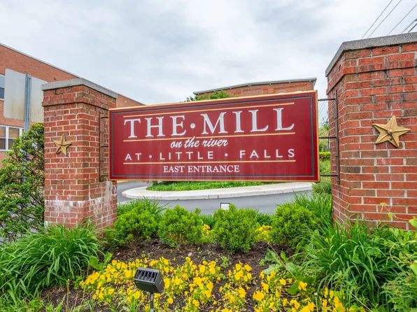 262 Main St APT 204, Little Falls, NJ 07424