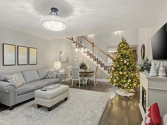5th image of 10959 Woodford Bend Way #1