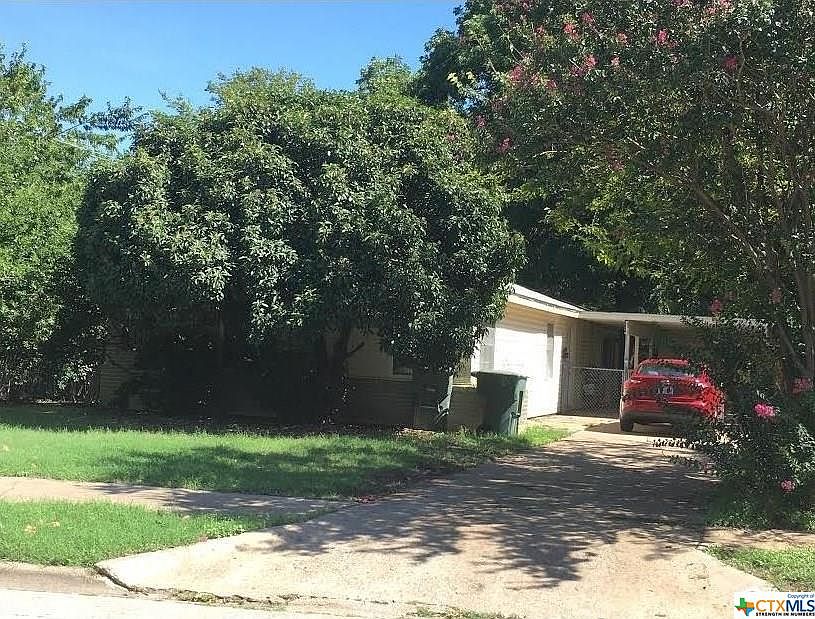 1st image of 215 Prather Dr