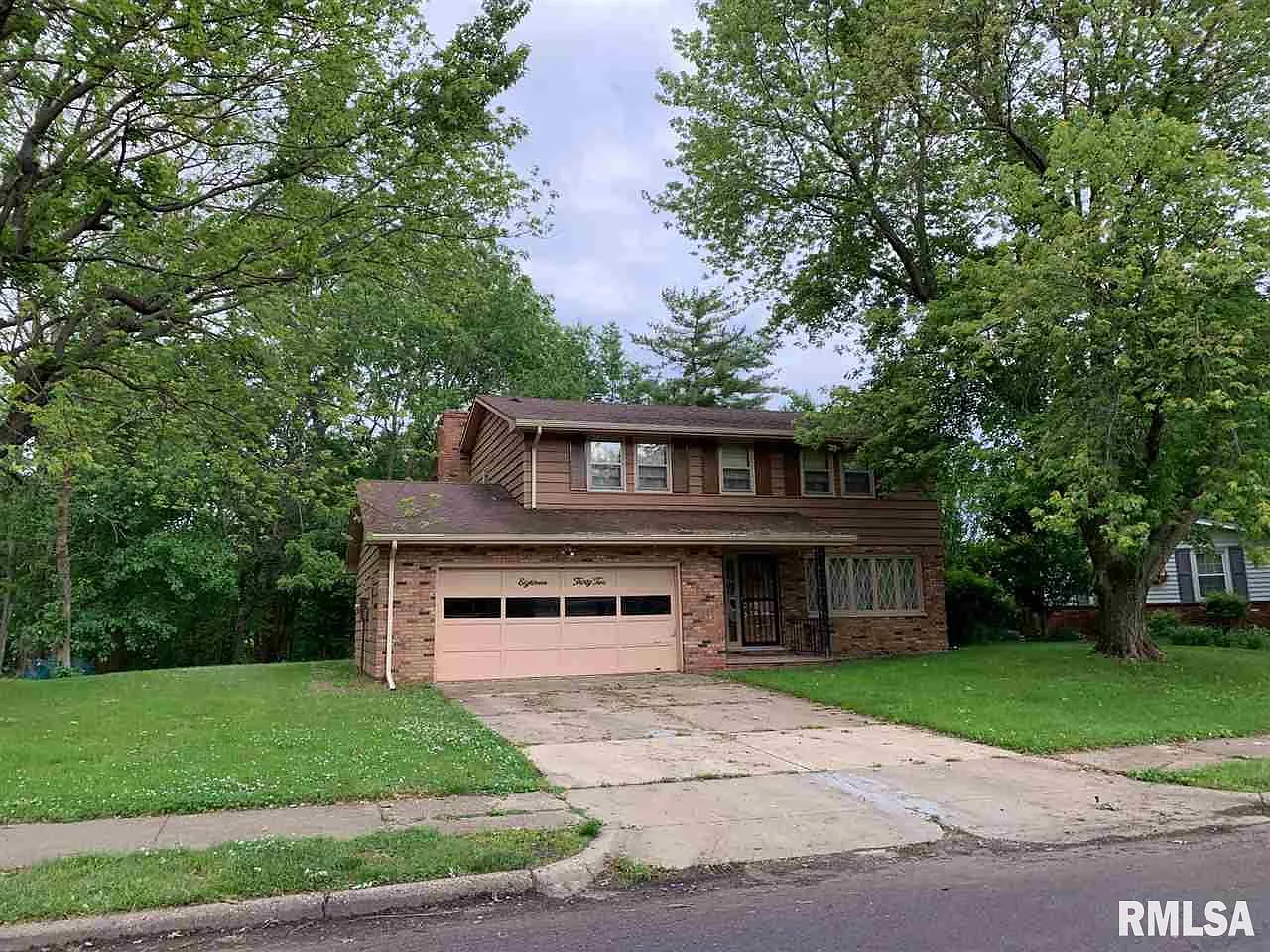 1832 Highwood Ave photo 1