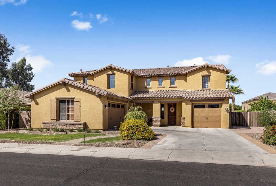1st image of 2750 E Carob Dr