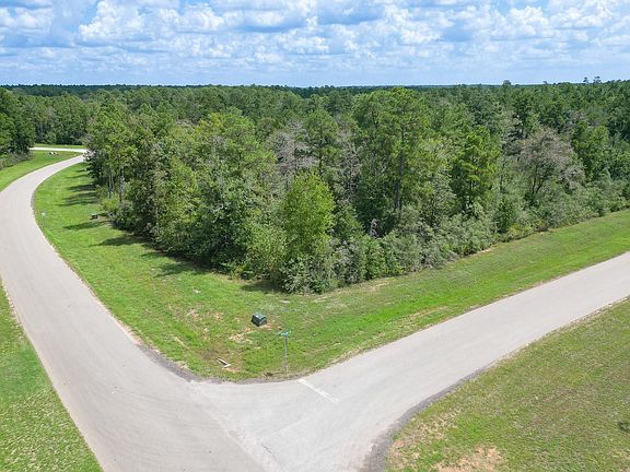 5th image of 10692 Ruger Rd