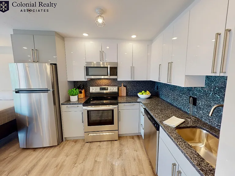 1034 Commonwealth Ave #206 — Photo 4
